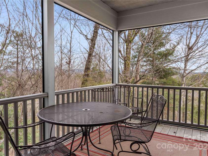 180 High Road Overlook, Hendersonville, NC 28739.  MLS# CAR4323061, YatesRealty ID 2285. 