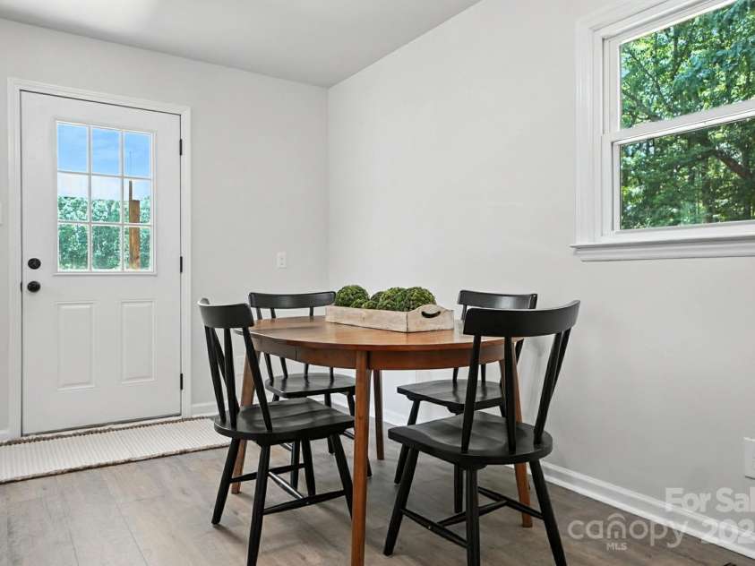 617 Rock Hill Church Road, Matthews, NC 28104.  MLS# CAR4274427, YatesRealty ID 22850. Dining Area