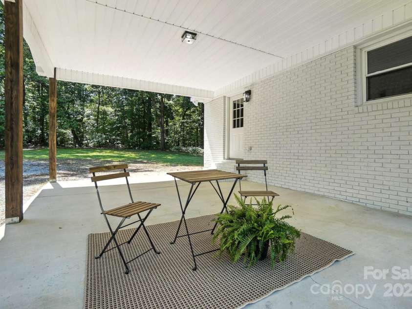 617 Rock Hill Church Road, Matthews, NC 28104.  MLS# CAR4274427, YatesRealty ID 22850. Exterior