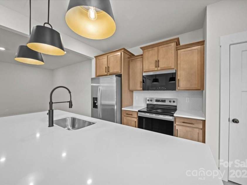 12 Moon Haven Way, Arden, NC 28704.  MLS# CAR4256985, YatesRealty ID 22851. 