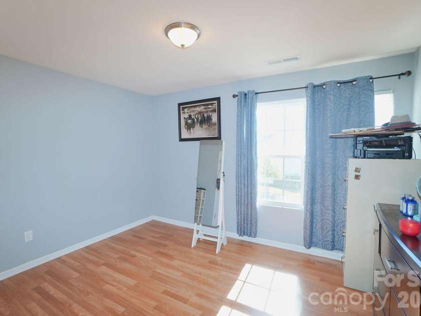 9728 Crooms Court, Charlotte, NC 28215.  MLS# CAR4382594, YatesRealty ID 22852. 