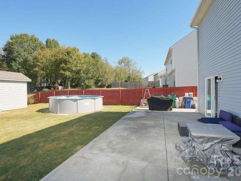 9728 Crooms Court, Charlotte, NC 28215.  MLS# CAR4382594, YatesRealty ID 22852. 