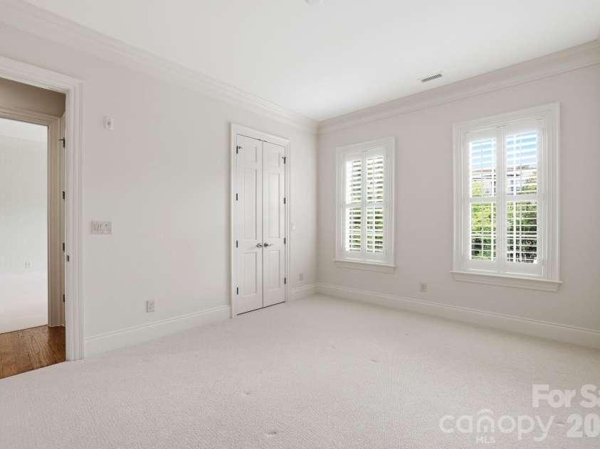 168 Cherokee Road, Charlotte, NC 28207.  MLS# CAR4382102, YatesRealty ID 22853. Bedroom 3