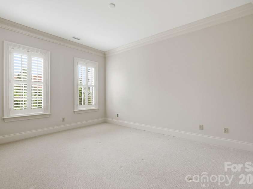 168 Cherokee Road, Charlotte, NC 28207.  MLS# CAR4382102, YatesRealty ID 22853. Bedroom 3