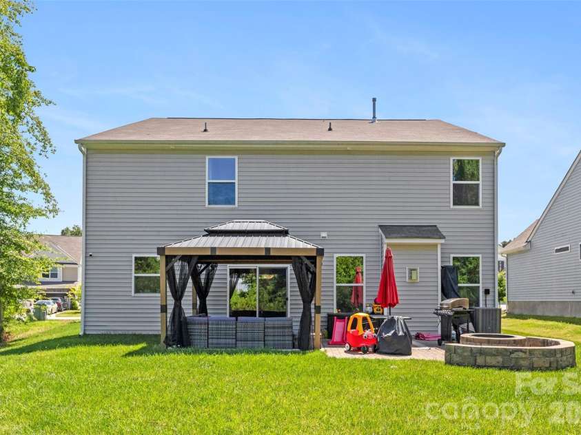 2439 Judson Drive, Gastonia, NC 28054.  MLS# CAR4375190, YatesRealty ID 22854. 