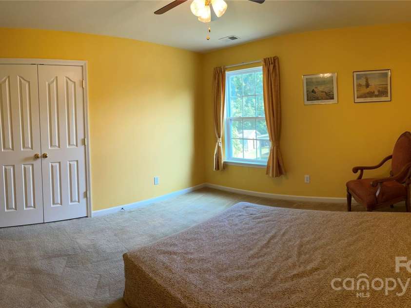 5009 Brook Valley Run, Monroe, NC 28110.  MLS# CAR4269911, YatesRealty ID 22854. 