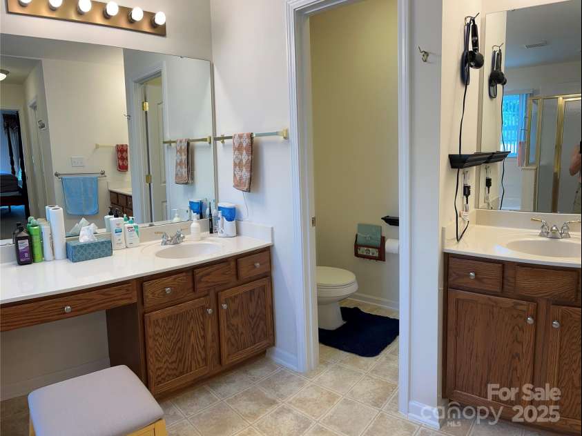 5009 Brook Valley Run, Monroe, NC 28110.  MLS# CAR4269911, YatesRealty ID 22854. 