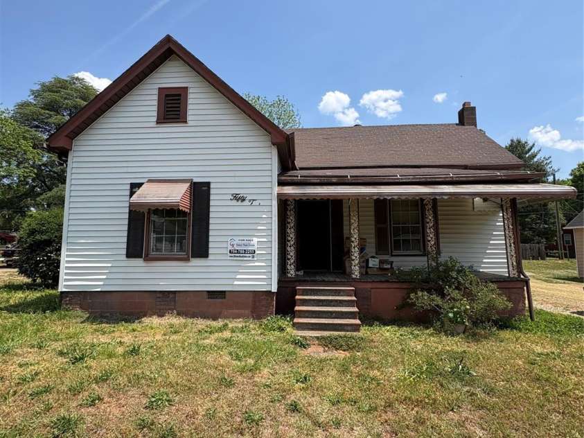 113 Davie Street, Cooleemee, NC 27028.  MLS# CAR4375336, YatesRealty ID 22855. 