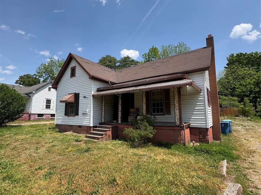 113 Davie Street, Cooleemee, NC 27028.  MLS# CAR4375336, YatesRealty ID 22855. 