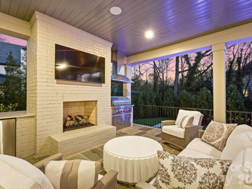 1436 Townes Road, Charlotte, NC 28209.  MLS# CAR4360638, YatesRealty ID 22856. 