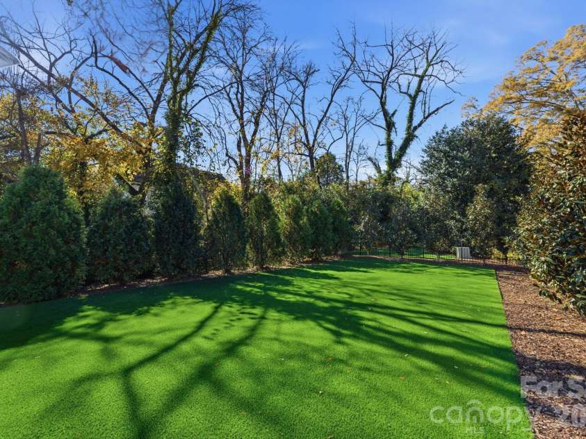 1436 Townes Road, Charlotte, NC 28209.  MLS# CAR4360638, YatesRealty ID 22856. 