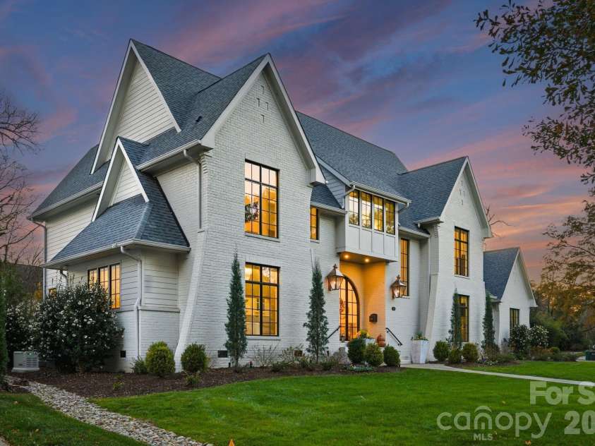 1436 Townes Road, Charlotte, NC 28209.  MLS# CAR4360638, YatesRealty ID 22856. 