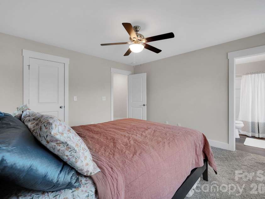 2877 Vale Avenue, Kannapolis, NC 28081.  MLS# CAR4366966, YatesRealty ID 22857. Primary Bedroom
