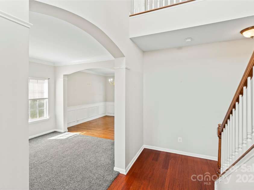 4835 Chesney Street, Concord, NC 28027.  MLS# CAR4307109, YatesRealty ID 22858. Foyer