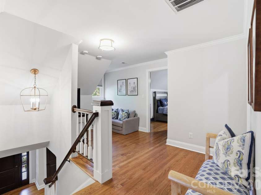 2927 Somerset Drive, Charlotte, NC 28209.  MLS# CAR4372721, YatesRealty ID 22859. 