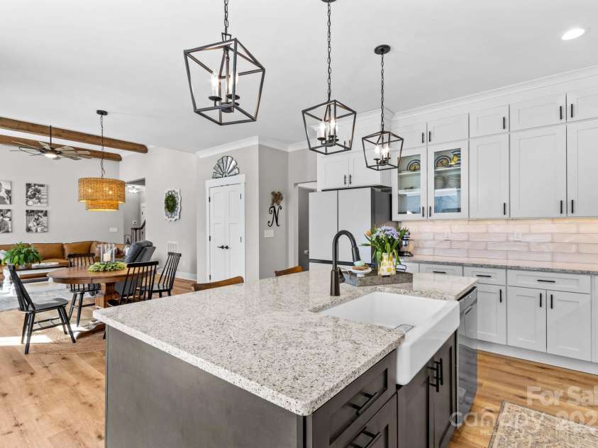 1856 Waterford Pointe Road, Lexington, NC 27292.  MLS# CAR4228082, YatesRealty ID 2286. 