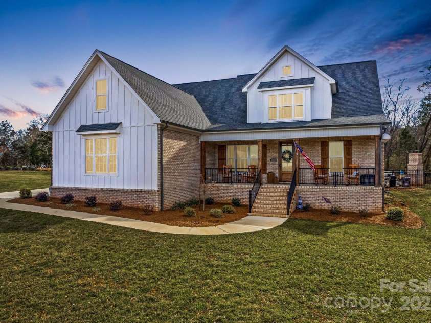 1856 Waterford Pointe Road, Lexington, NC 27292.  MLS# CAR4228082, YatesRealty ID 2286. 