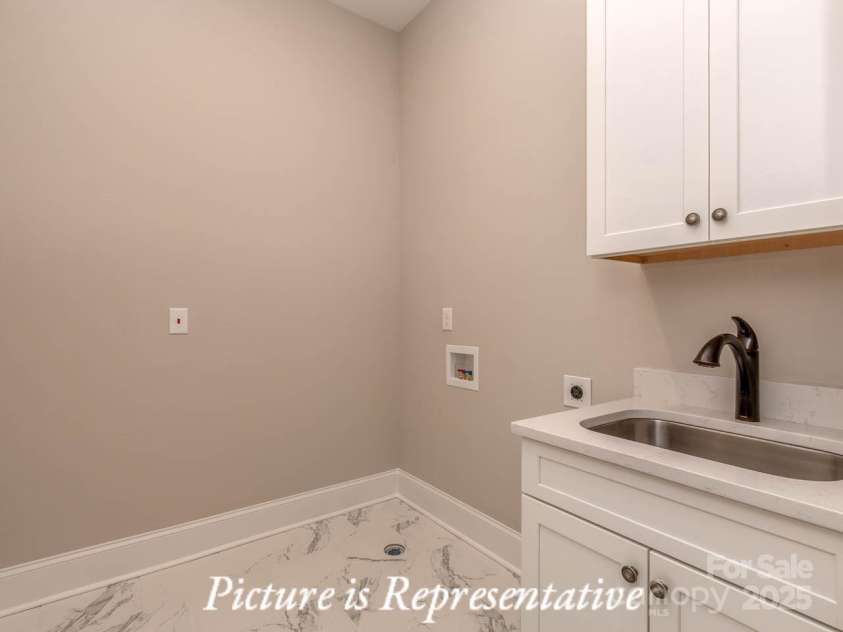 4238 Brushy Knoll, York, SC 29745.  MLS# CAR4329805, YatesRealty ID 2286. 