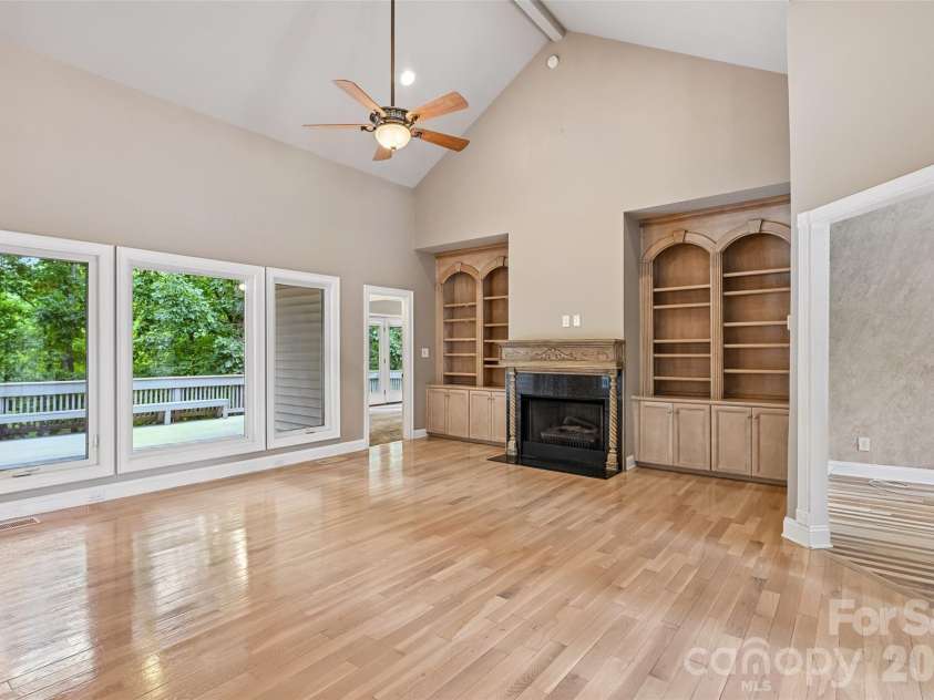 304 Catawba Crest Lane, Clover, SC 29710.  MLS# CAR4381723, YatesRealty ID 22860. 