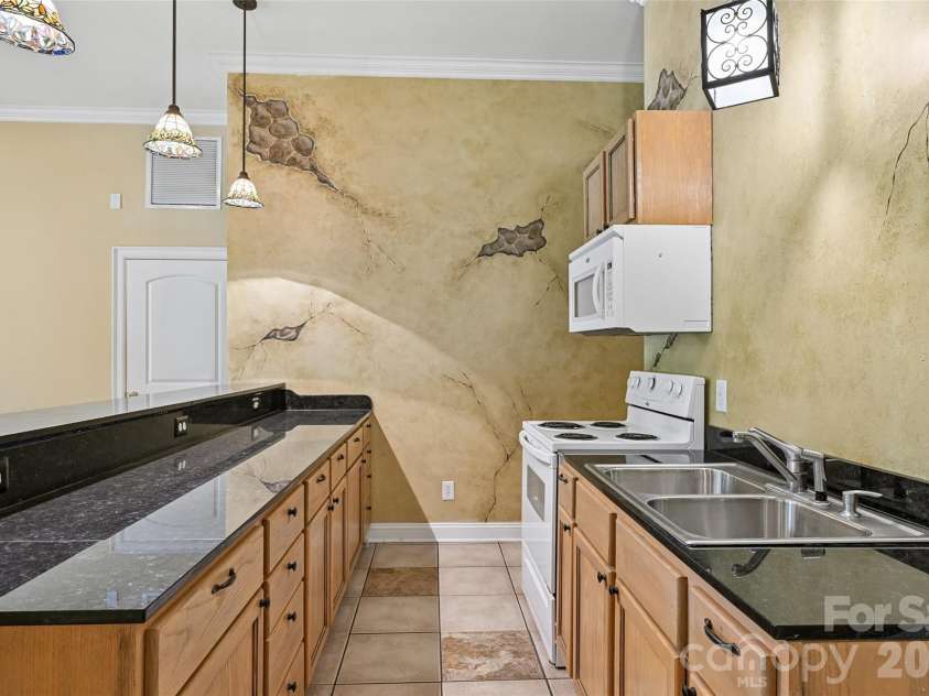 304 Catawba Crest Lane, Clover, SC 29710.  MLS# CAR4381723, YatesRealty ID 22860. 