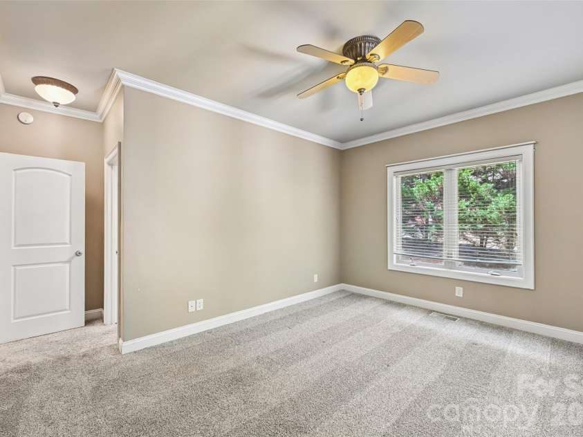 304 Catawba Crest Lane, Clover, SC 29710.  MLS# CAR4381723, YatesRealty ID 22860. 