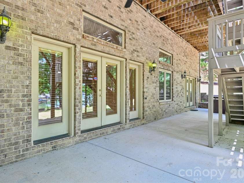 304 Catawba Crest Lane, Clover, SC 29710.  MLS# CAR4381723, YatesRealty ID 22860. 
