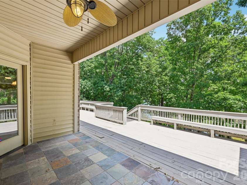 304 Catawba Crest Lane, Clover, SC 29710.  MLS# CAR4381723, YatesRealty ID 22860. 