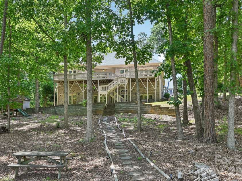 304 Catawba Crest Lane, Clover, SC 29710.  MLS# CAR4381723, YatesRealty ID 22860. 