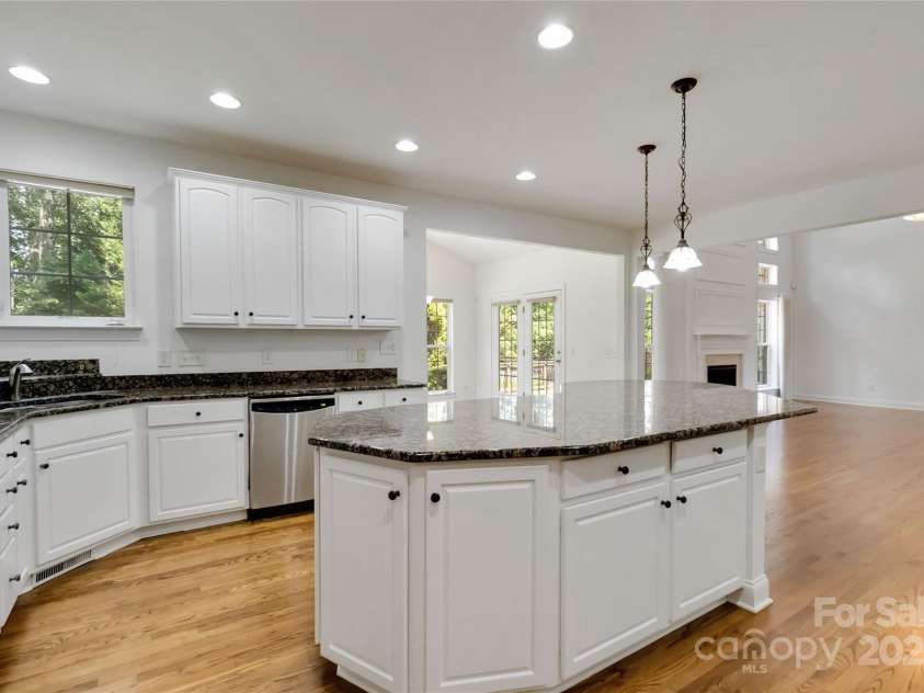 7302 Yellowhorn Trail, Waxhaw, NC 28173.  MLS# CAR4245057, YatesRealty ID 22861. 