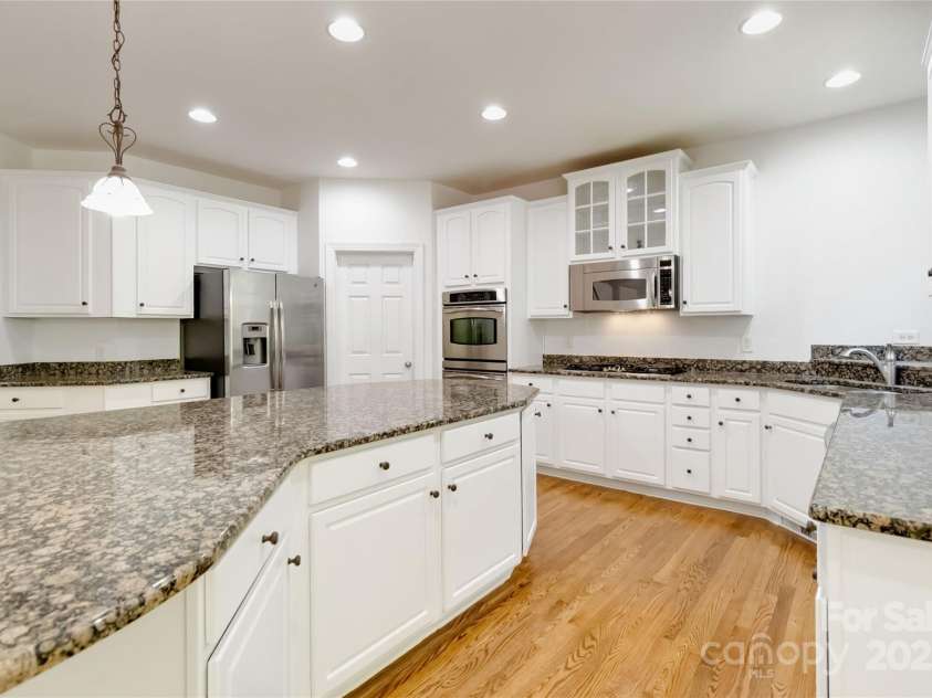 7302 Yellowhorn Trail, Waxhaw, NC 28173.  MLS# CAR4245057, YatesRealty ID 22861. 