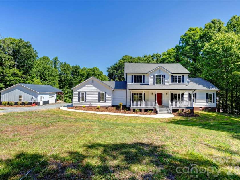 7611 Mount Olive Road, Concord, NC 28025.  MLS# CAR4378883, YatesRealty ID 22861. Inviting front view