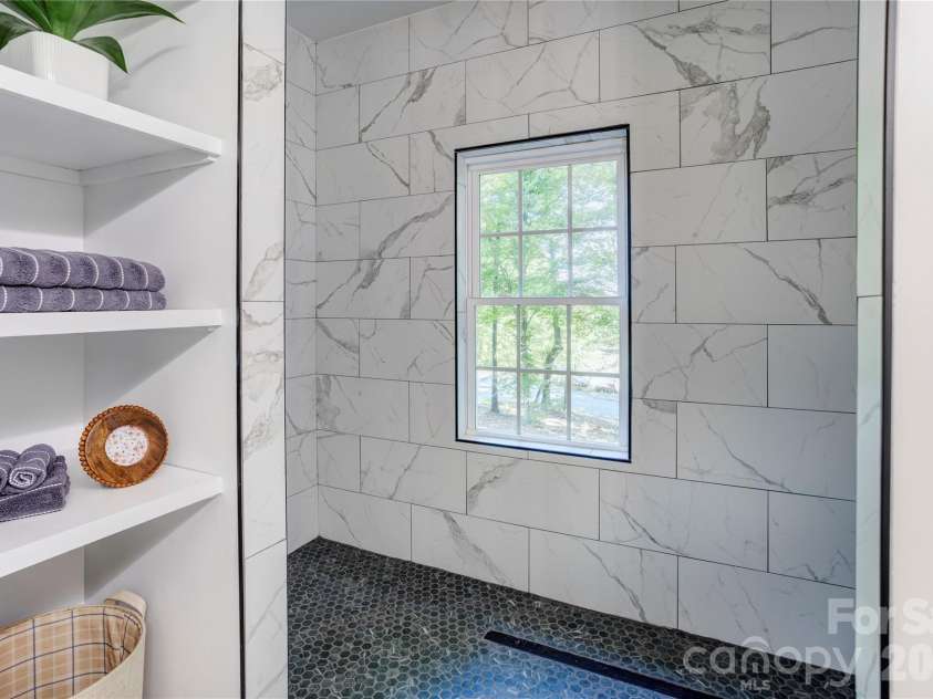 7611 Mount Olive Road, Concord, NC 28025.  MLS# CAR4378883, YatesRealty ID 22861. Primary shower