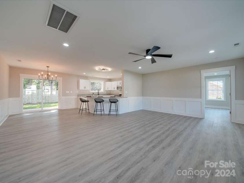 40 Ridgecrest Avenue, Peachland, NC 28133.  MLS# CAR4188767, YatesRealty ID 22862. 