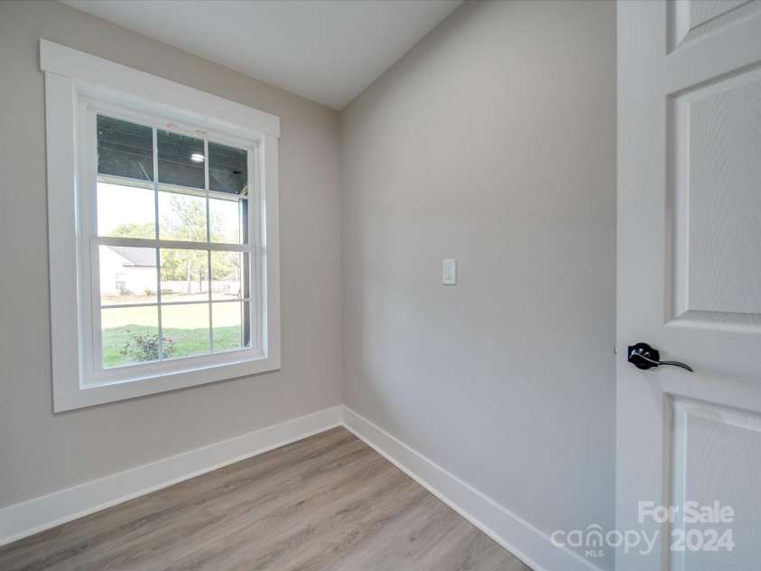 40 Ridgecrest Avenue, Peachland, NC 28133.  MLS# CAR4188767, YatesRealty ID 22862. Laundry room