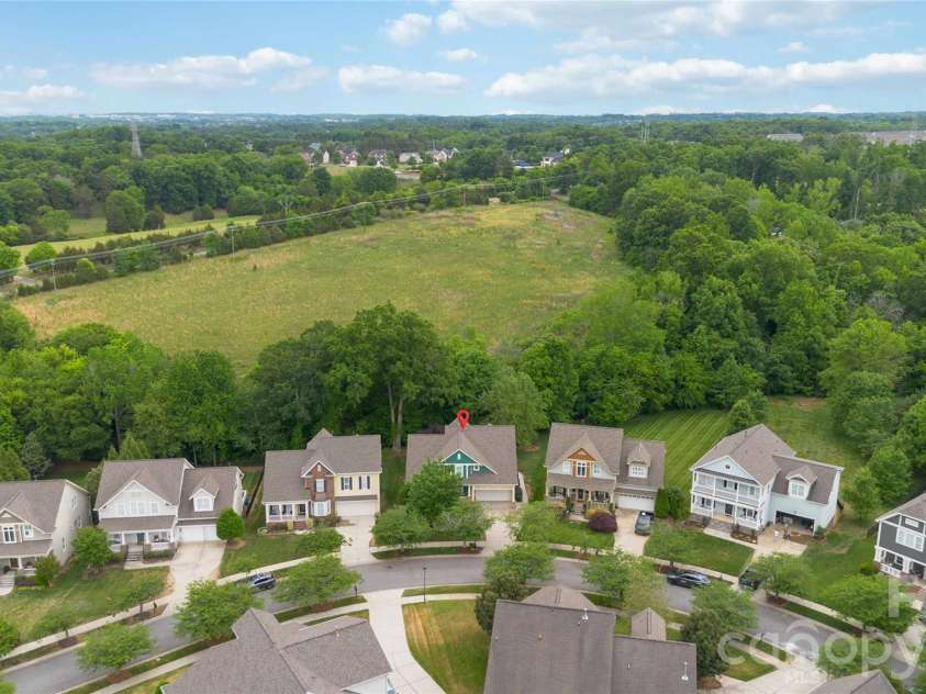 10719 Waycross Drive, Huntersville, NC 28078.  MLS# CAR4358918, YatesRealty ID 22863. 