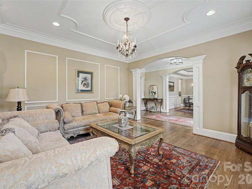 5511 Carmel Road, Charlotte, NC 28226.  MLS# CAR4382196, YatesRealty ID 22864. 