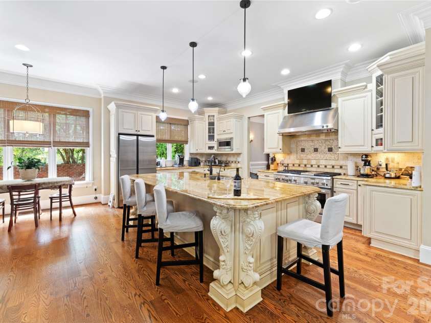 5511 Carmel Road, Charlotte, NC 28226.  MLS# CAR4382196, YatesRealty ID 22864. 