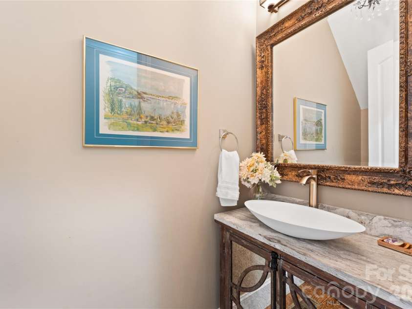 5511 Carmel Road, Charlotte, NC 28226.  MLS# CAR4382196, YatesRealty ID 22864. 
