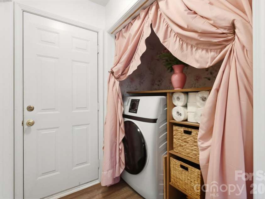 1007 Great Falls Drive, Monroe, NC 28110.  MLS# CAR4382454, YatesRealty ID 22866. Laundry 
