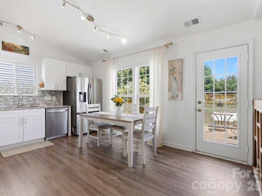 1007 Great Falls Drive, Monroe, NC 28110.  MLS# CAR4382454, YatesRealty ID 22866. Thoughtfully updated kitchen