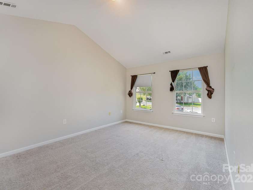 8524 Emerald Fern Way, Charlotte, NC 28214.  MLS# CAR4264082, YatesRealty ID 22866. 
