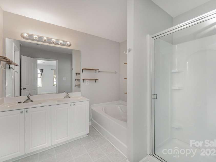 8524 Emerald Fern Way, Charlotte, NC 28214.  MLS# CAR4264082, YatesRealty ID 22866. 