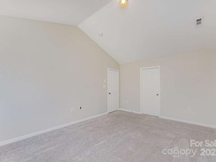 8524 Emerald Fern Way, Charlotte, NC 28214.  MLS# CAR4264082, YatesRealty ID 22866. 