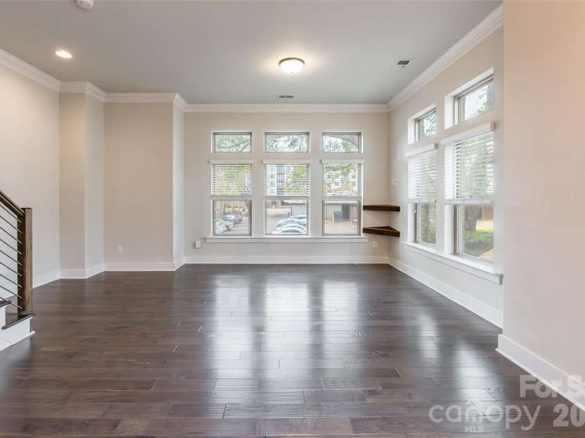 2515 Euclid Avenue, Charlotte, NC 28203.  MLS# CAR4327368, YatesRealty ID 22867. 