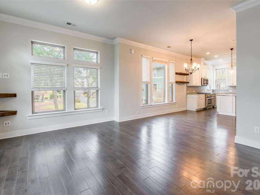2515 Euclid Avenue, Charlotte, NC 28203.  MLS# CAR4327368, YatesRealty ID 22867. 