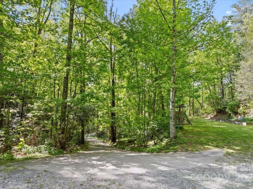 3147 Old US 25 Highway, Zirconia, NC 28790.  MLS# CAR4261483, YatesRealty ID 22867. 