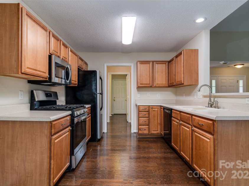 395 Running Briar Road, Fletcher, NC 28732.  MLS# CAR4272017, YatesRealty ID 22868. 