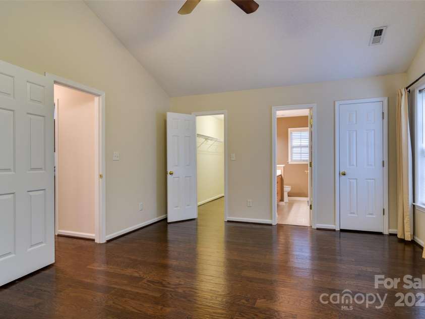 395 Running Briar Road, Fletcher, NC 28732.  MLS# CAR4272017, YatesRealty ID 22868. 