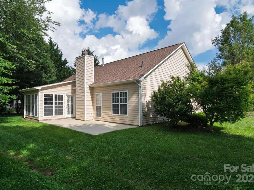 395 Running Briar Road, Fletcher, NC 28732.  MLS# CAR4272017, YatesRealty ID 22868. 
