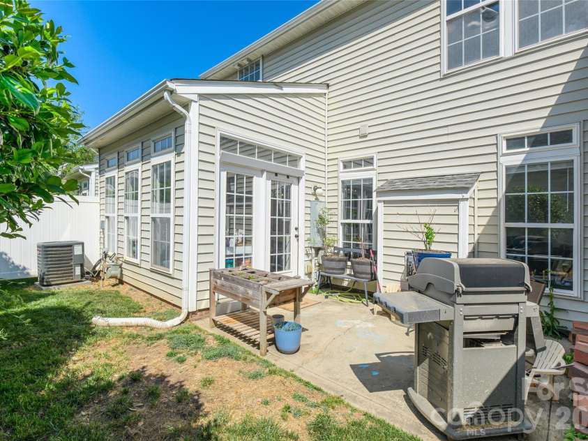 418 Nicklaus Lane, Fort Mill, SC 29715.  MLS# CAR4377467, YatesRealty ID 22868. 